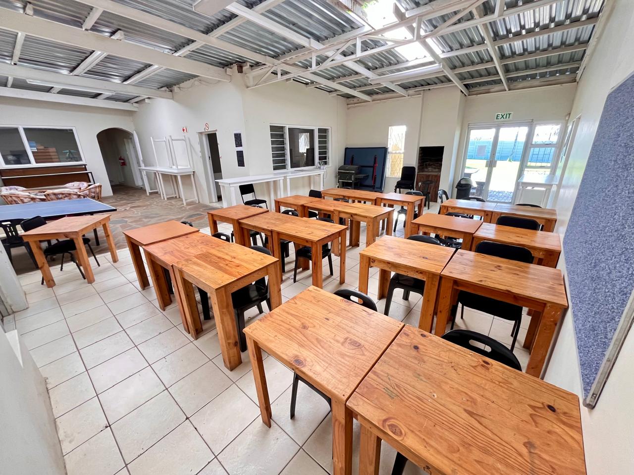 To Let commercial Property for Rent in Beacon Bay Eastern Cape